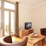 Ferienwohnung Warnemuende In Der Stadtvilla L