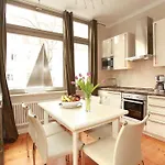 Ferienwohnung Warnemuende In Der Stadtvilla L