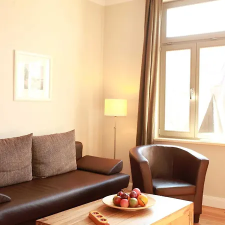 Warnemuende In Der Stadtvilla L Apartment *